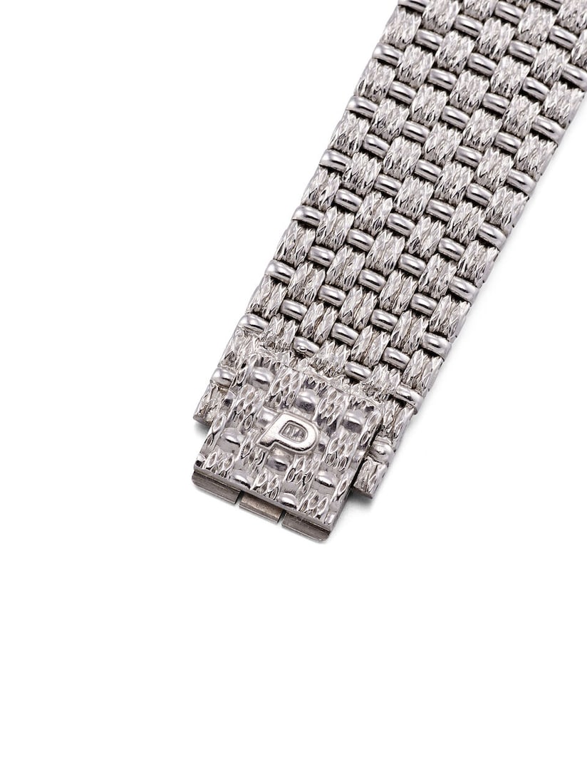 PIAGET | REF.9065 D 23, A WHITE GOLD BRACELET WATCH WITH OPAL, ONYX AND DIAMOND-SET DIAL, CIRCA ... - 3