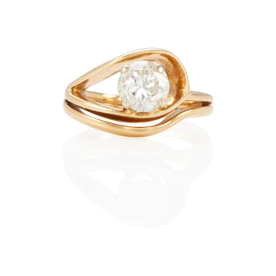 14K GOLD AND DIAMOND SOLITAIRE RING (1 of 2)