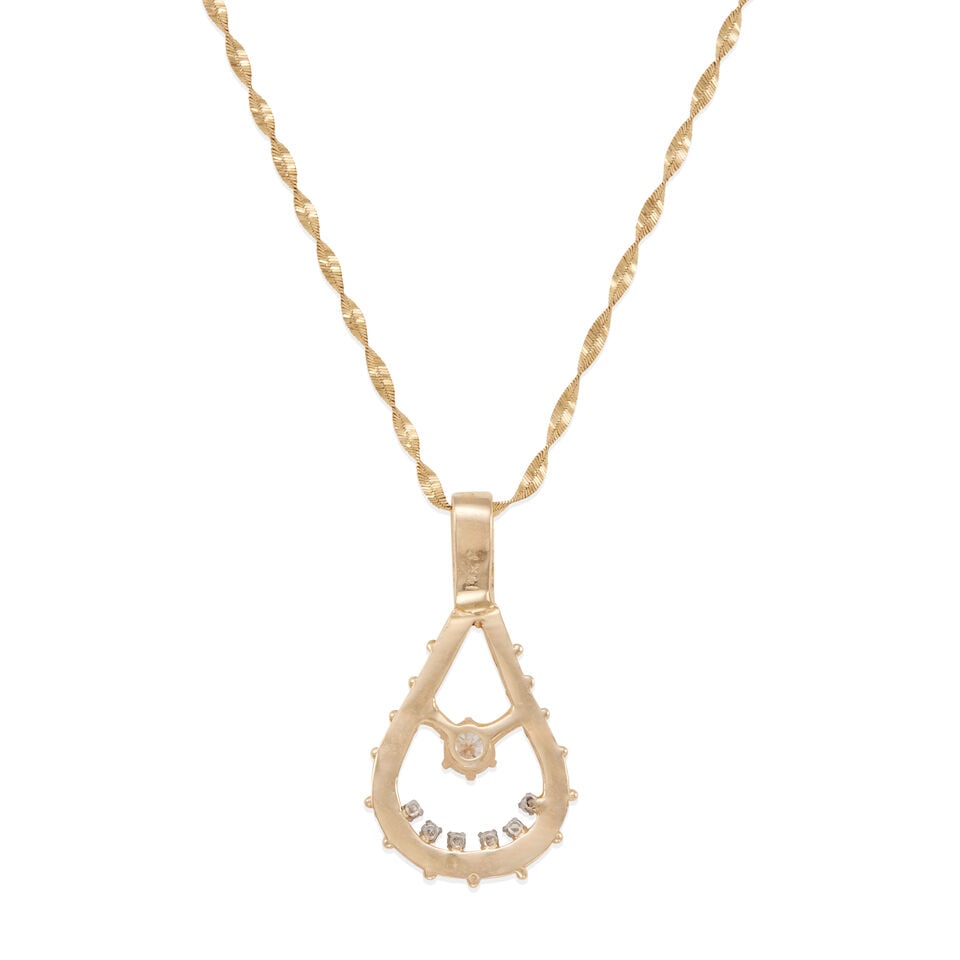 GOLD AND DIAMOND PENDANT NECKLACE - 2