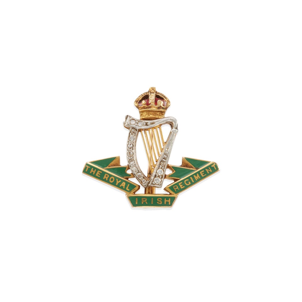 VINTAGE IRISH 14K GOLD, DIAMOND AND ENAMEL BROOCH: VINTAGE IRISH 14K GOLD, DIAMOND AND ENAMEL BROOCH • 14k yellow and white gold • Numerous round diamonds of decorative quality • Maker's mark • Length 1 x 15/16 in. •