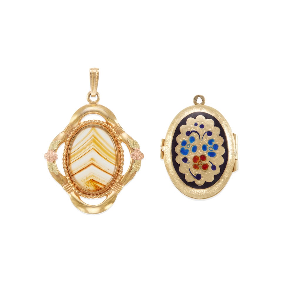 TWO PENDANTS: TWO PENDANTS • Pendant with yellow, pink, and green gold-plated metal set with 1 oval shape agate measuring 17.95 x 13.05 x 2.30 mm, length: 1 ½ in • 14k yellow gold locket pendant
