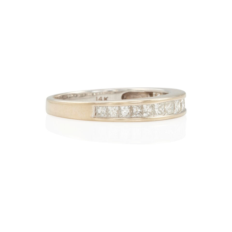 14K WHITE GOLD AND DIAMOND BAND RING - 2