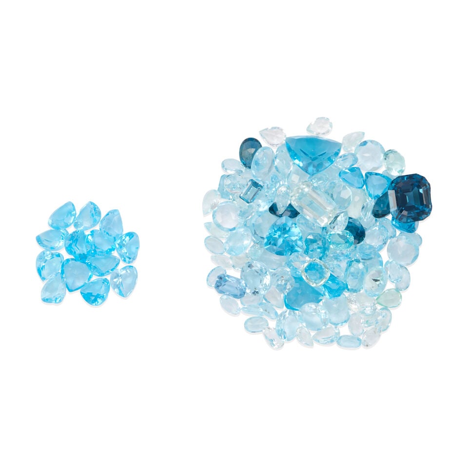 GROUP OF LOOSE TOPAZ: GROUP OF LOOSE TOPAZ • Numerous varying shapes and size of topaz weighing approximately 164.09 carats total Footnotes: Overall condition, very good Wear in the form of minor scratches and