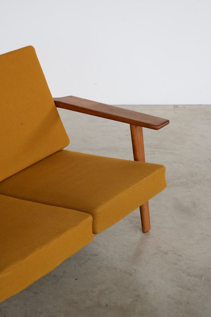 HANS J. WEGNER (1914-2007) Canapé GE290 - 5