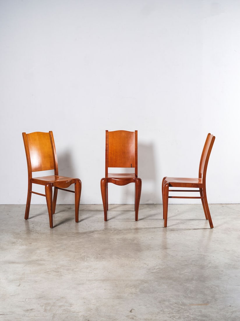 PHILIPPE STARCK (1949) Suite de trois chaises Placide of wood - 9