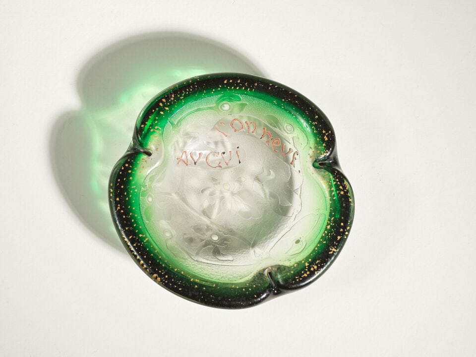 DAUM Nancy Coupe parlante de forme trilobée Au gui l'an neuf - 2