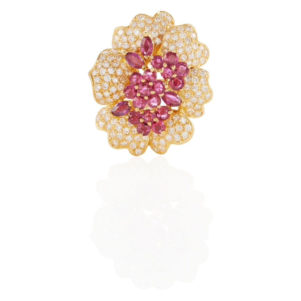 18K GOLD, DIAMOND AND RUBY RING (1 of 2)