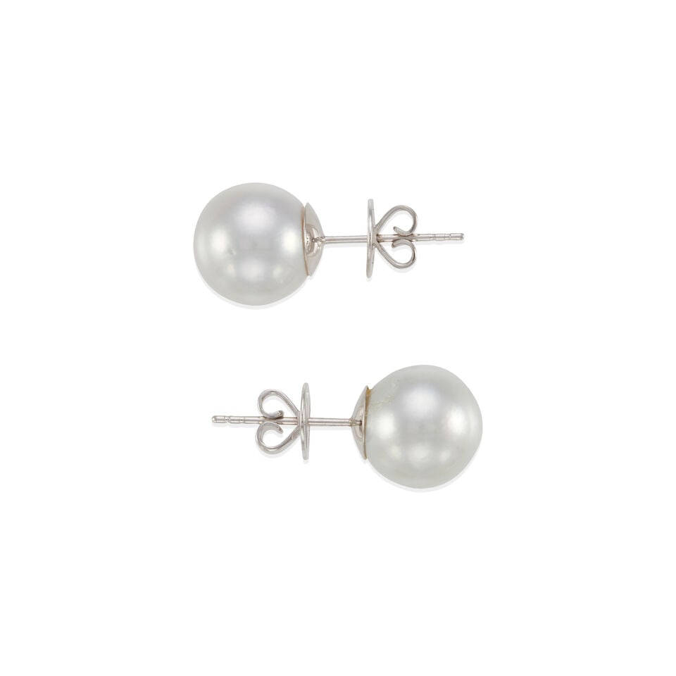 PAIR OF 18K GOLD AND CULTURED PEARL EARRINGS - 2
