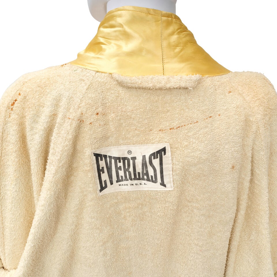 Joe Frazier's Weigh-in Robe From Fight of the Century, Ali vs. Frazier [Madison Square Garden, M... - 3