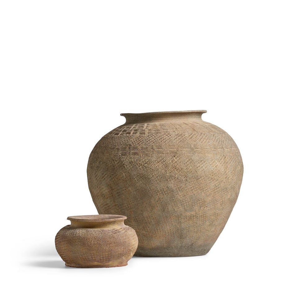 TWO POTTERY JARS WITH IMPRESSED DECORATIONS Western Zhou Dynasty (2) (1 of 3)