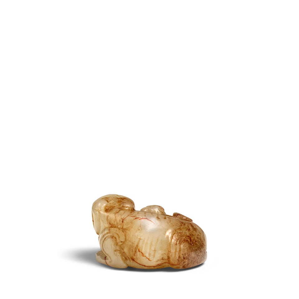 A RUSSET-ENHANCED WHITE JADE 'LION AND CUB' GROUP Mid-Qing Dynasty - 2