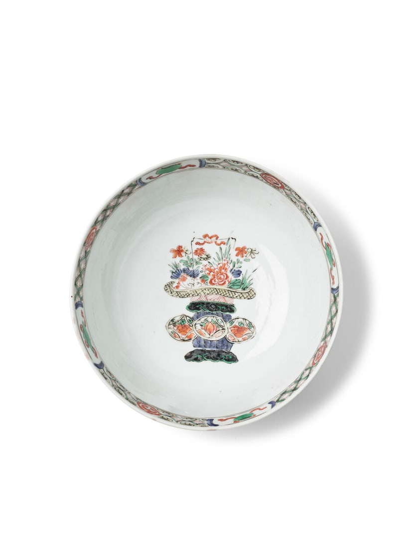 A FAMILLE VERTE 'FRUIT AND FLOWER' BOWL Kangxi, a studio cipher within double circle at base - 4