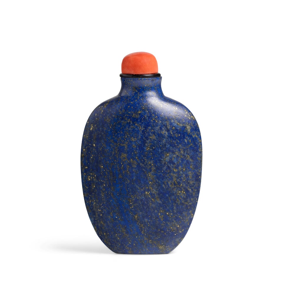 A PLAIN OVIFORM LAPIS LAZULI SNUFF BOTTLE 1770-1850 (1 of 3)