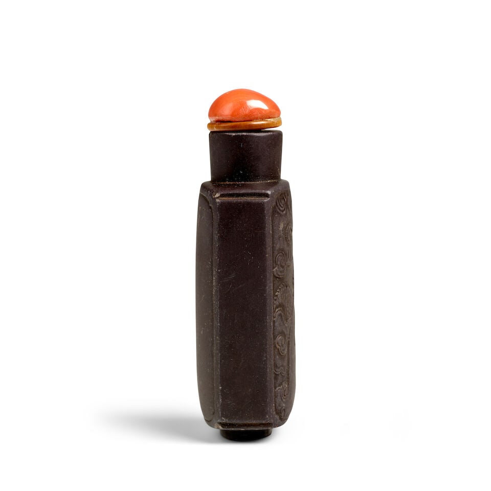 A RECTANGULAR PANELED DUAN INKSTONE 'LOW-RELIEF DRAGON-CARVED' SNUFF BOTTLE 1780-1860 - 2