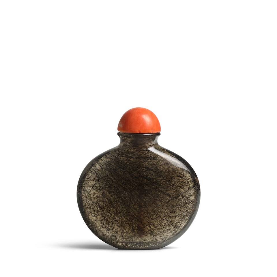 A PLAIN, SLIGHTLY BULBOUS SPADE-SHAPED HAIR CRYSTAL SNUFF BOTTLE 1780-1880 - 2