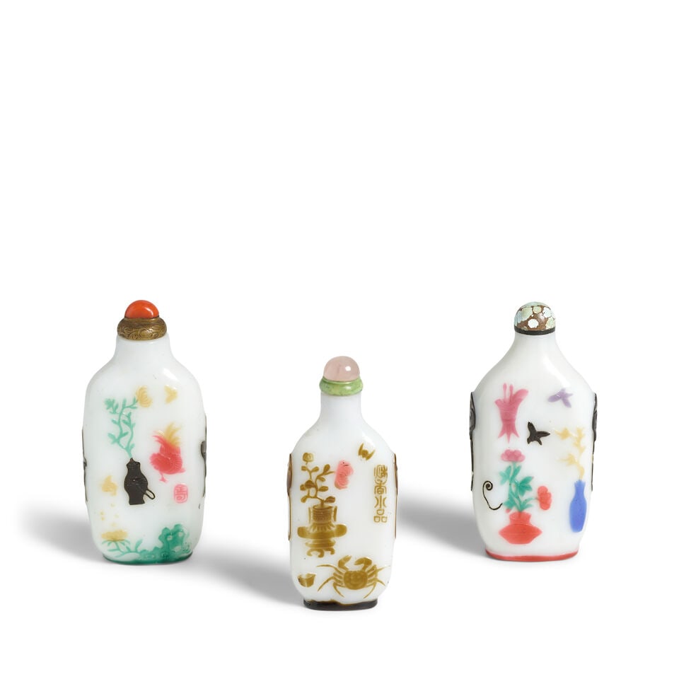 TWO MULTI-OVERLAY OPAQUE GLASS WHITE SNUFF BOTTLES 1800-1900 (3) (1 of 3)