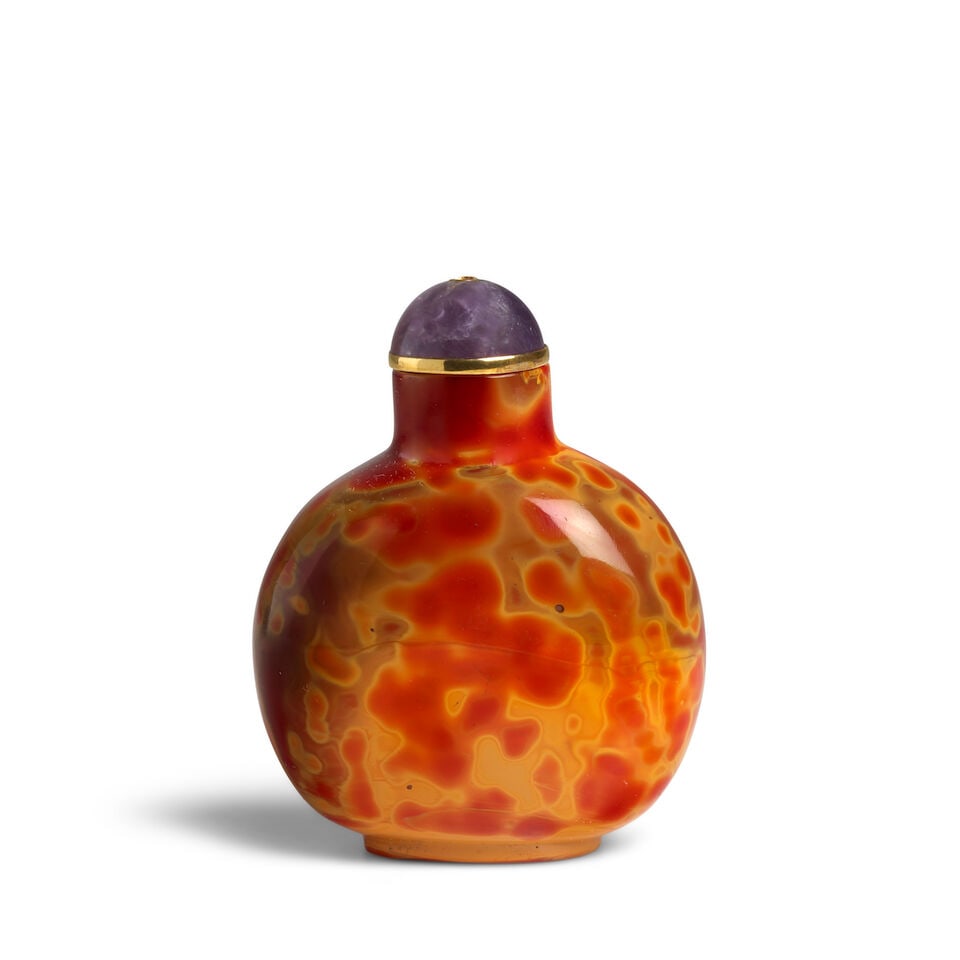 A ROUNDED SPADE-SHAPED REALGAR GLASS SNUFF BOTTLE 1730-1800 - 3