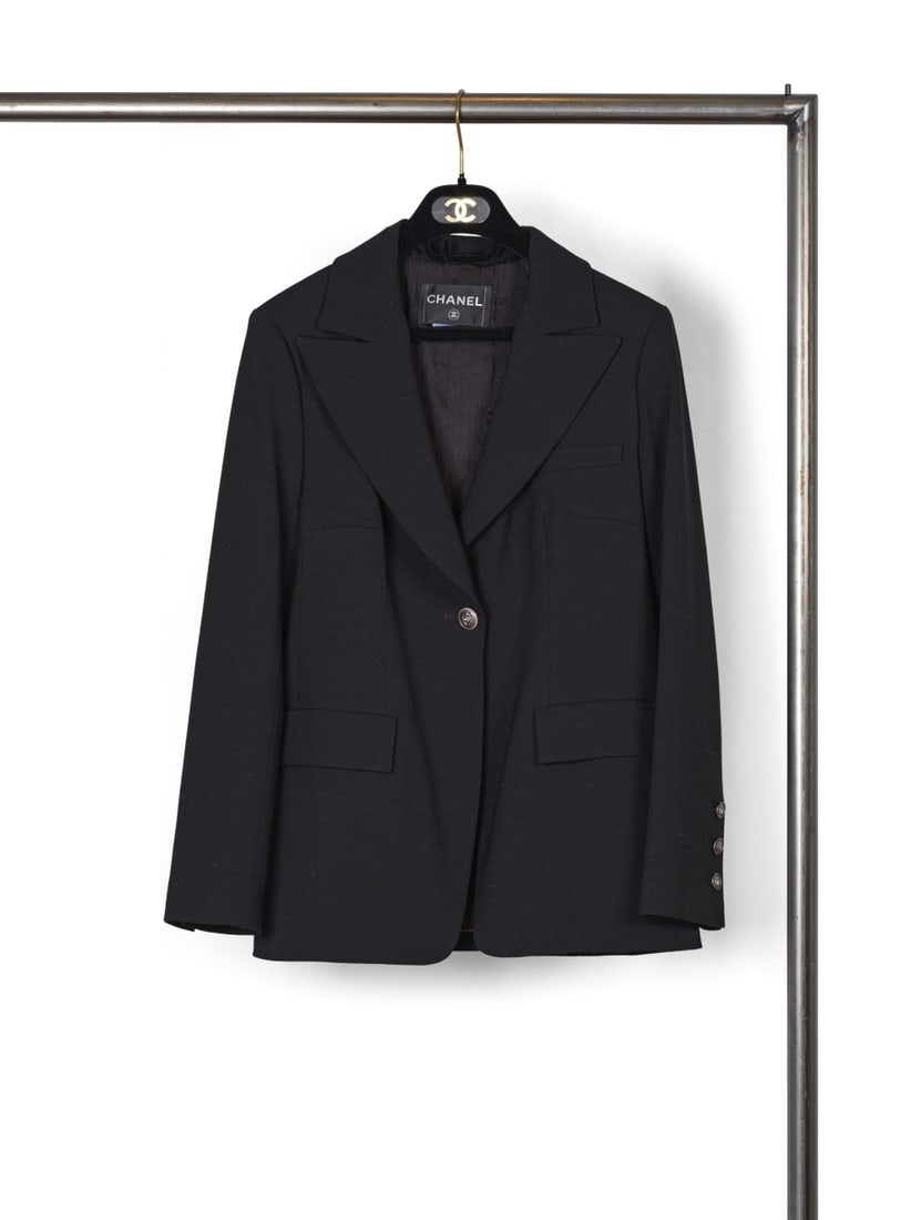 Chanel, collection Prêt-à-Porter, Automne-Hiver 2008. Veste en lainage noir. Chanel, R... (1 of 1)