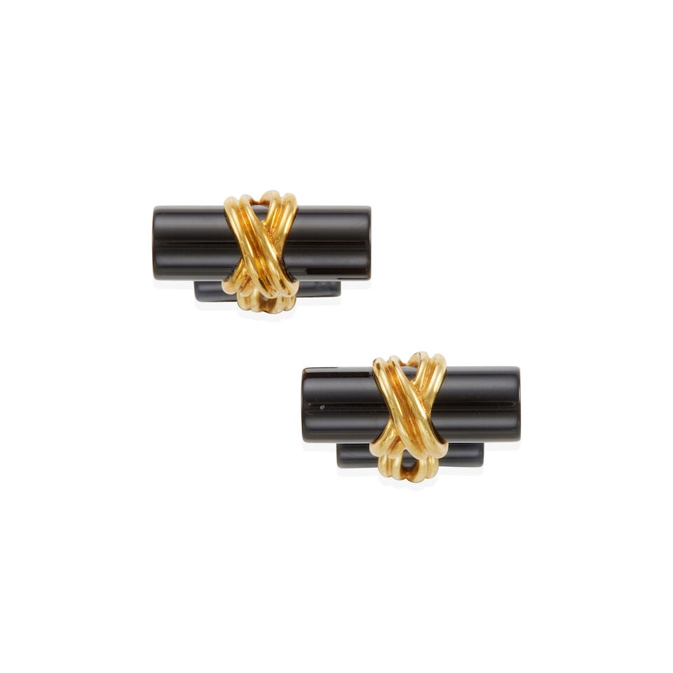 TIFFANY & CO.: PAIR OF 18K GOLD CUFFLINKS (1 of 2)