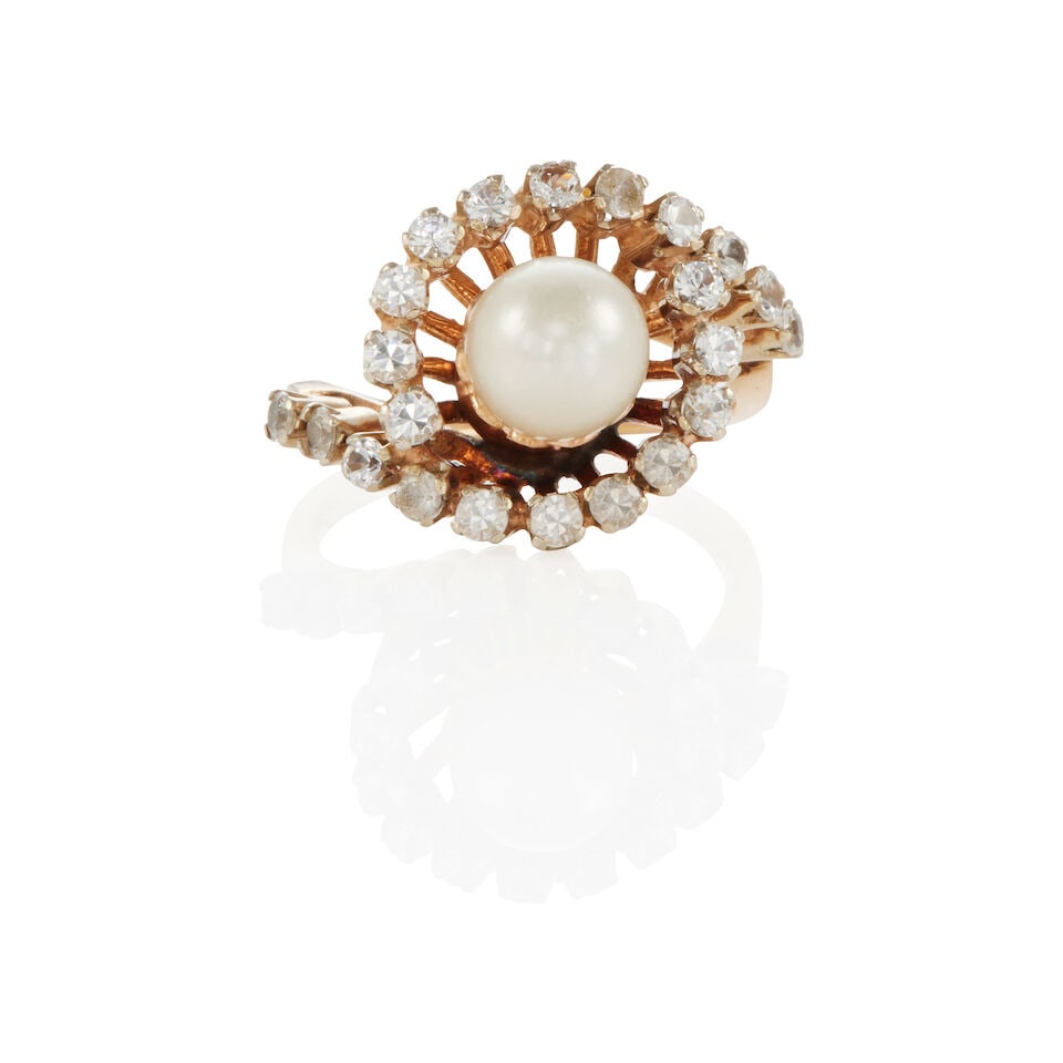 18K GOLD, DIAMOND AND CULTURED PEARL RING (1 of 2)