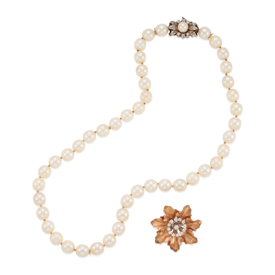 GROUP OF GOLD, DIAMOND AND CULTURED PEARL JEWELRY (1 of 2)