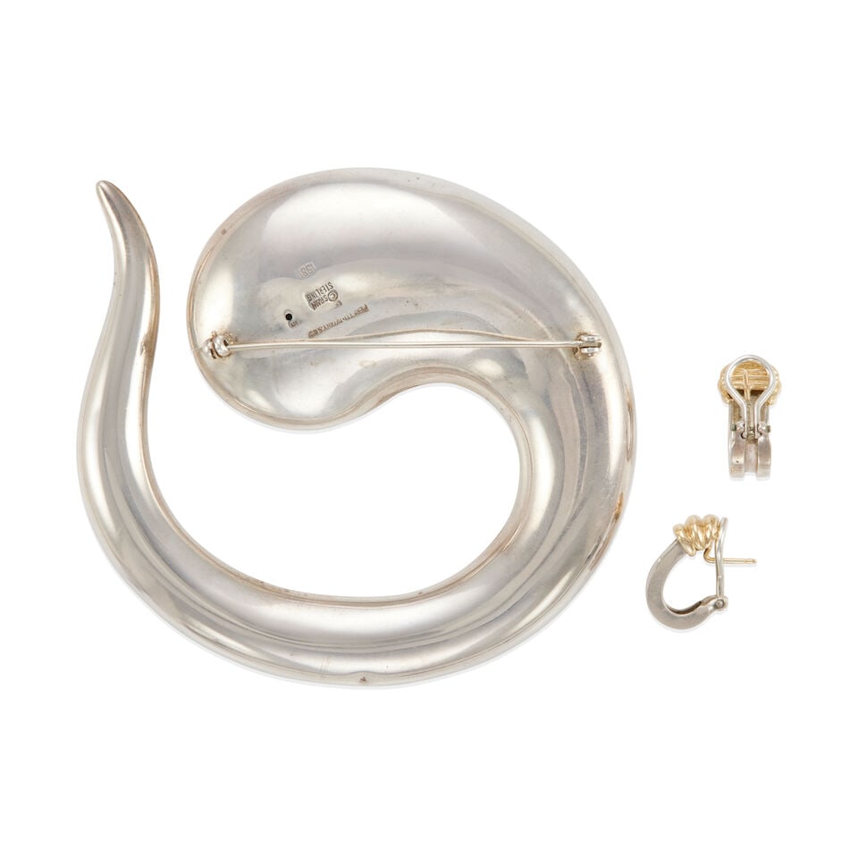 TIFFANY & CO.: A BROOCH AND EARRINGS - 2