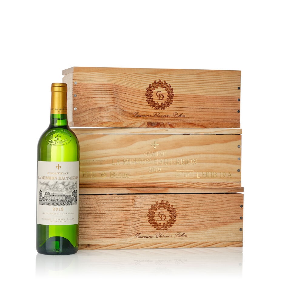 Château La Mission Haut Brion Blanc, 2019 (3x 750ml): Château La Mission Haut Brion Blanc, 2019 (3x 750ml) Region: Bordeaux Packaging: 3owc1 For further information on this lot please visit Bonhams.com For further information about this lot