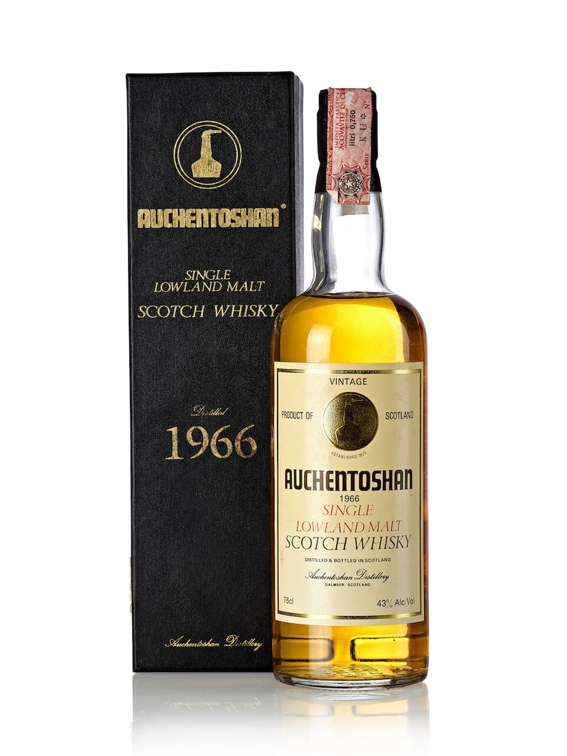 Auchentoshan, 1966 (1x 750ml): Auchentoshan, 1966 (1x 750ml) Region: Lowland Fill Level: top shoulder Label: slightly stained label Packaging: in original case Alcohol content: 43% ABV Notes: distilled and bottled by Auchentoshan