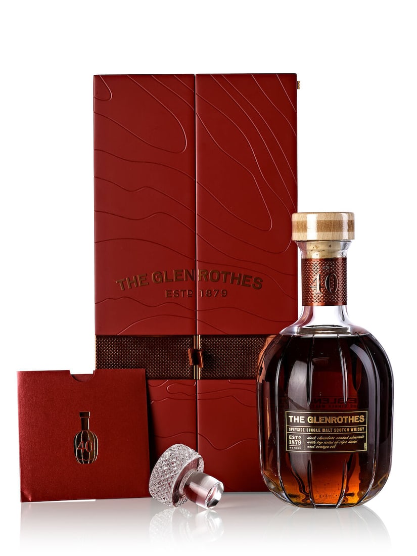 Glenrothes 40 Year Old Quantum (1x 700ml): Glenrothes 40 Year Old Quantum (1x 700ml) Region: Speyside Label: good label Packaging: in original presentation case with stopper Alcohol content: 43% ABV Notes: distilled and Bottled by The Glenroth