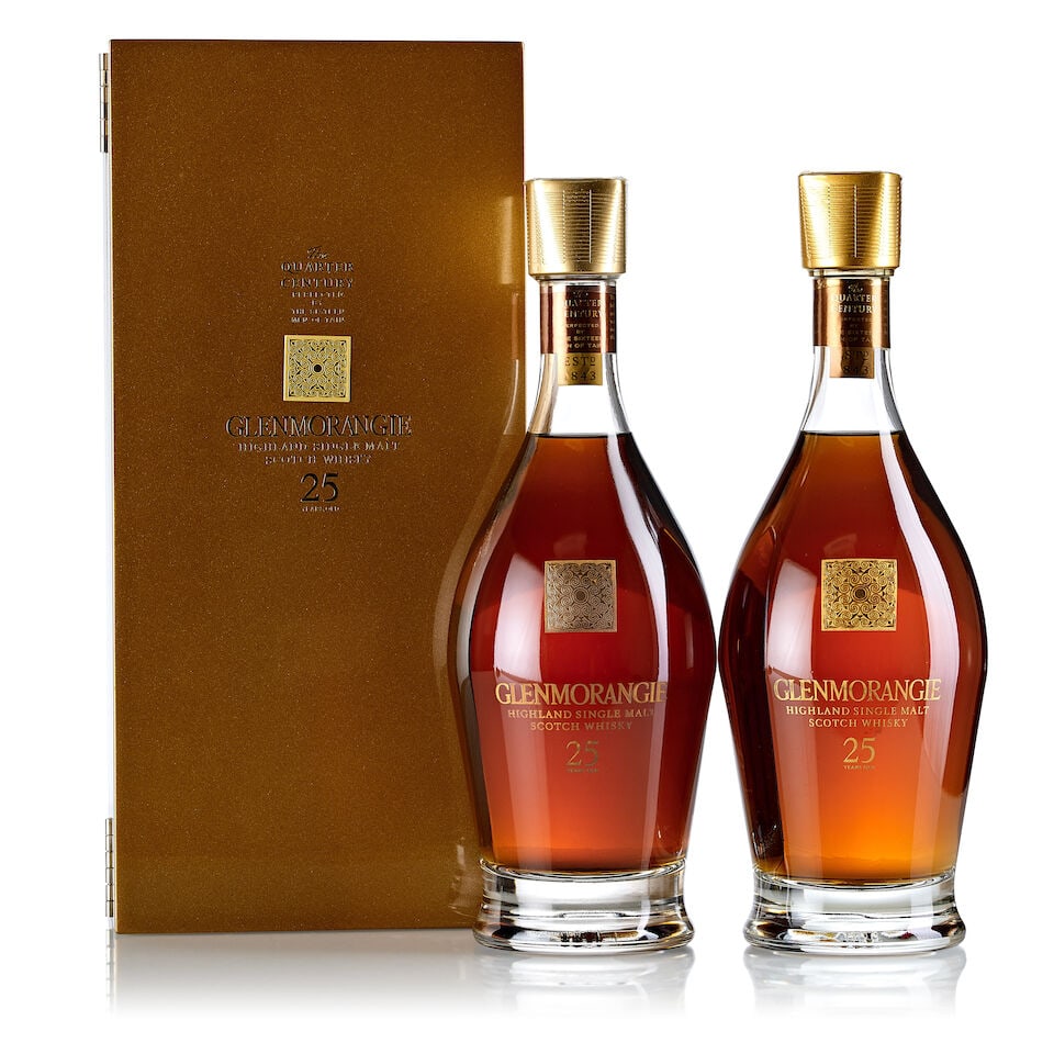 Glenmorangie Quarter Century 25 Year Old (2x 700ml): Glenmorangie Quarter Century 25 Year Old (2x 700ml) Region: Highland Label: 2x engraved label Packaging: 1x slightly scuffed presentation case Alcohol content: 43% ABV Notes: distilled by The