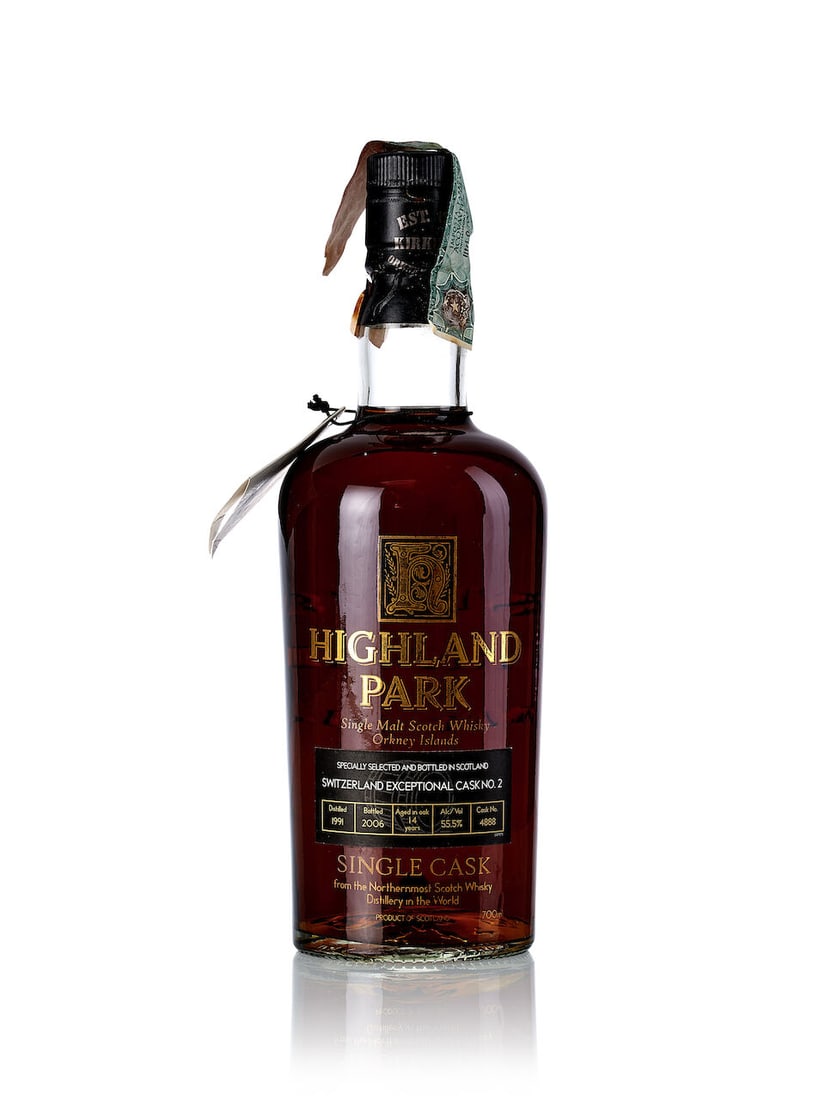 Highland Park 14 Year Old Cask #4888, 1991 (1x 700ml): Highland Park 14 Year Old Cask #4888, 1991 (1x 700ml) Region: Orkney Fill Level: base neck Capsule: slightly stained capsule Label: slightly bin-soiled label Alcohol content: 55.5% ABV Notes: bottled
