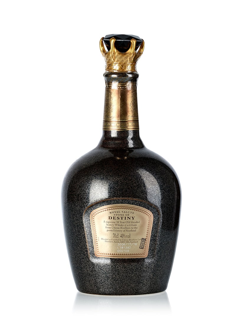 Chivas Royal Salute Stone of Destiny 38 Year Old (1x 700ml) - 2