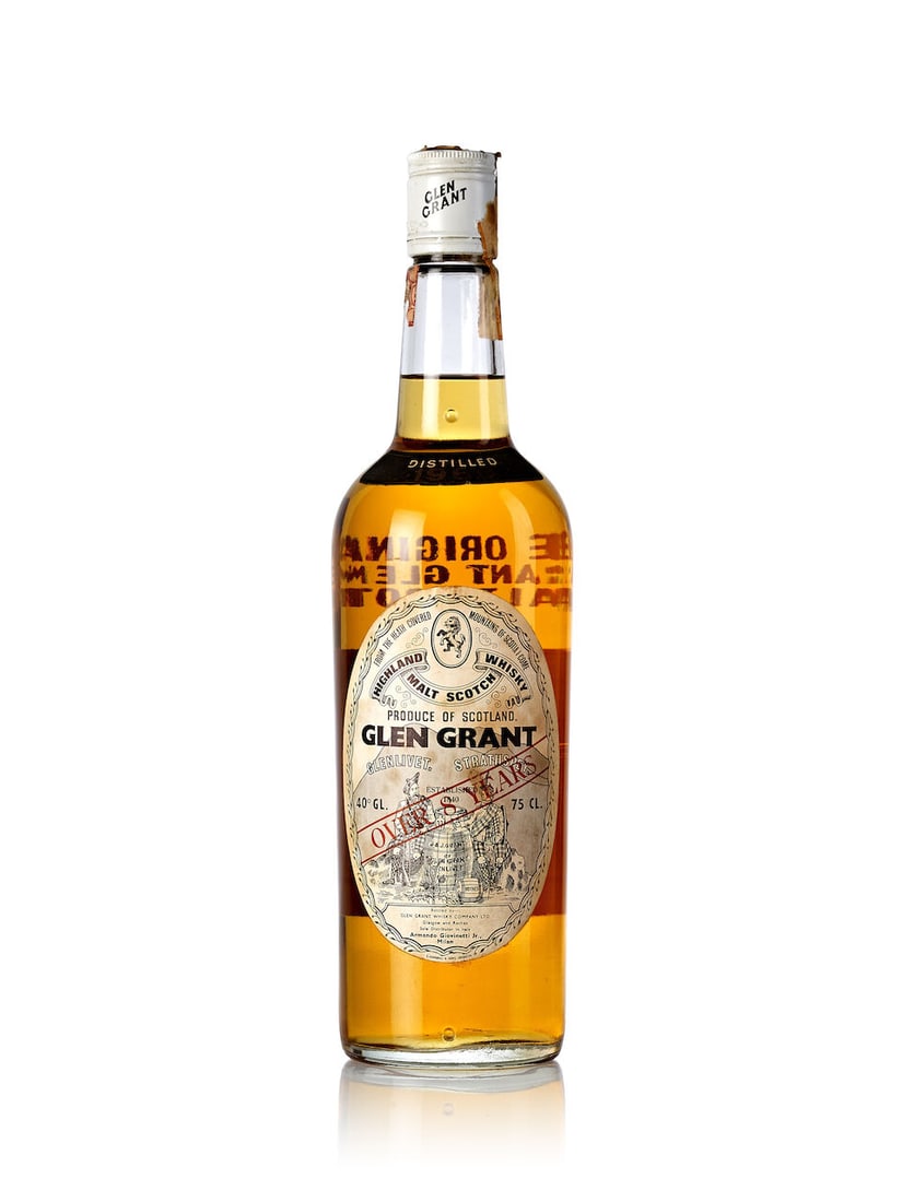 Glen Grant 8 Year Old, 1960 (1x 750ml): Glen Grant 8 Year Old, 1960 (1x 750ml) Region: Speyside Fill Level: into neck Capsule: stained capsule Label: heavily stained label, discoloured neck label Alcohol content: 40% ABV Notes: distilled