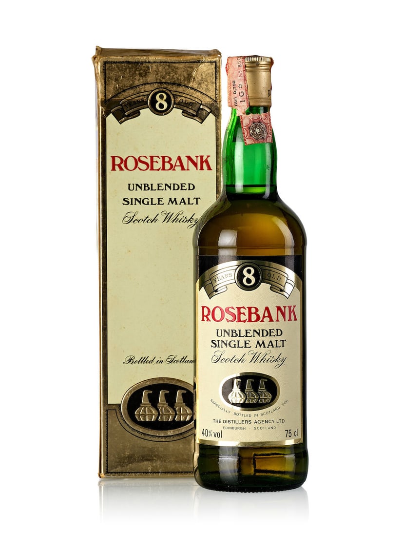 Rosebank 8 Year Old (1x 750ml): Rosebank 8 Year Old (1x 750ml) Region: Lowland Fill Level: base neck Capsule: slightly stained capsule Label: good label Packaging: in worn original carton with damaged lid Alcohol content: 40%