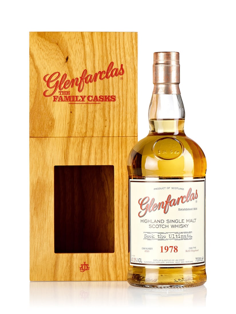 Glenfarclas Seek the Ultimate Cask #589, 1978 (1x 700ml): Glenfarclas Seek the Ultimate Cask #589, 1978 (1x 700ml) Region: Speyside Fill Level: into neck Label: good label Packaging: in original case Alcohol content: 43.3% ABV Notes: distilled and bottled
