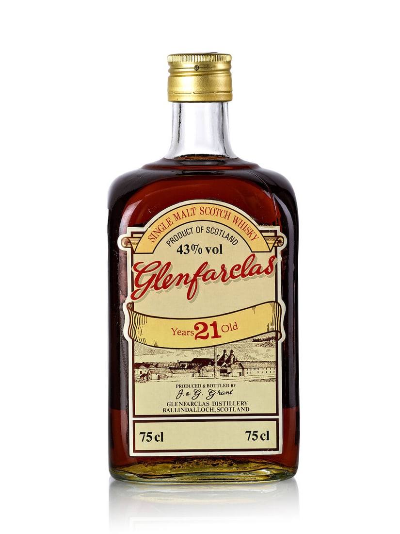 Glenfarclas 21 Year Old (1x 750ml): Glenfarclas 21 Year Old (1x 750ml) Region: Speyside Label: slightly scuffed label Alcohol content: 43% ABV Notes: distilled and bollted by J&G Grant, Glenfarclas Distillery, Ballndalloch. Imported