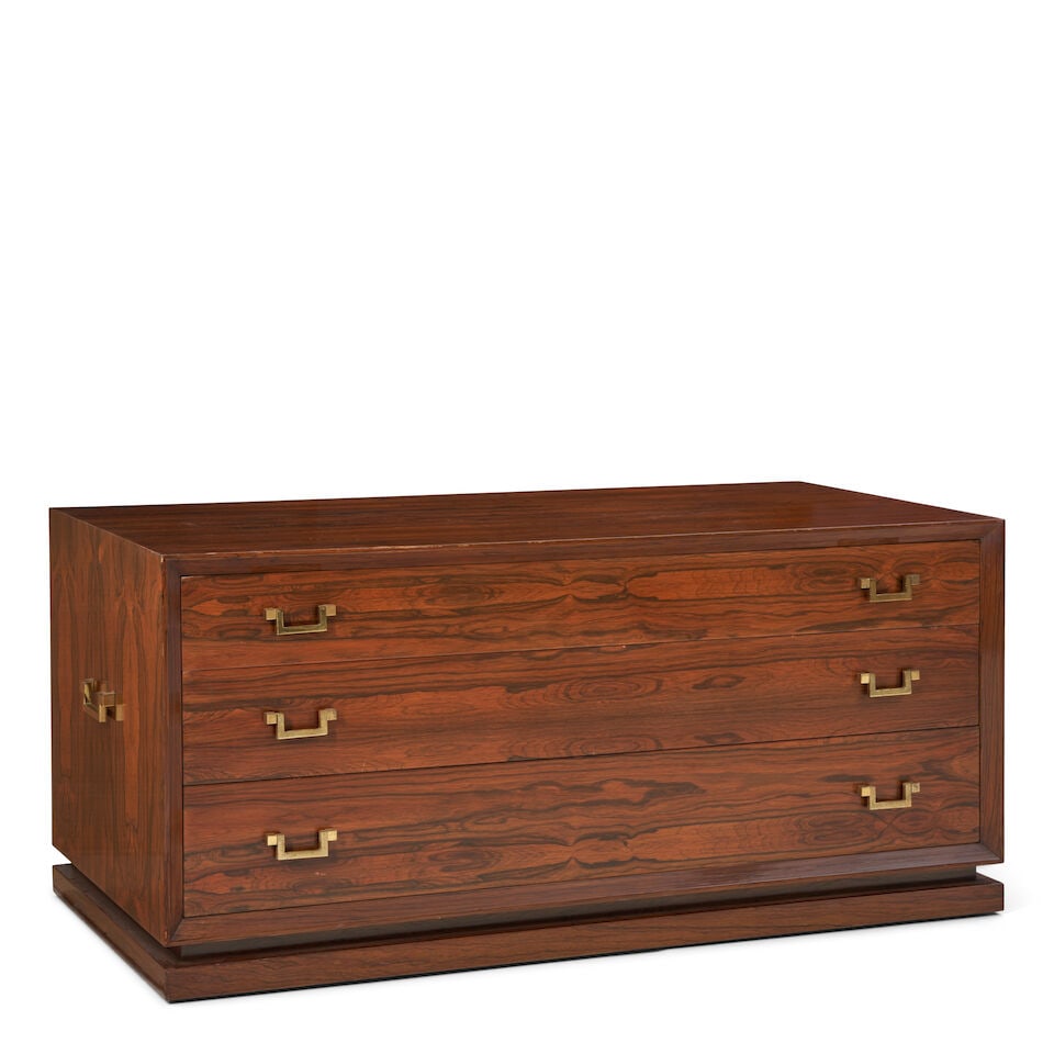 MID-CENTURY MODERN Chest of Drawerscirca 1960rosewood veneer, rosewood, brass pullsheight 22 1/4... - 2
