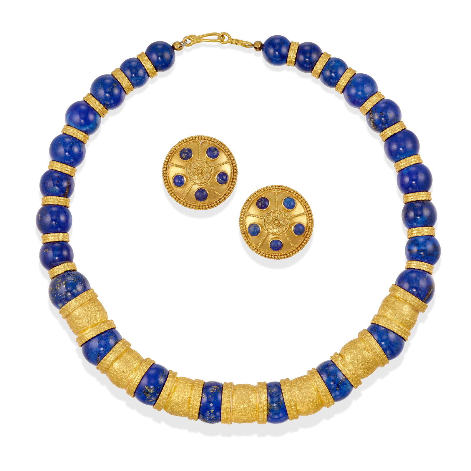 A 22K GOLD AND LAPIS LAZULI NECKLACE, WITH A PAIR OF 18K GOLD AND LAPIS LAZULI EARRINGS: A 22K GOLD AND LAPIS LAZULI NECKLACE, WITH A PAIR OF 18K GOLD AND LAPIS LAZULI EARRINGSThe necklace comprising graduated round lapis lazuli beads and textured gold spacers, together with earrings of