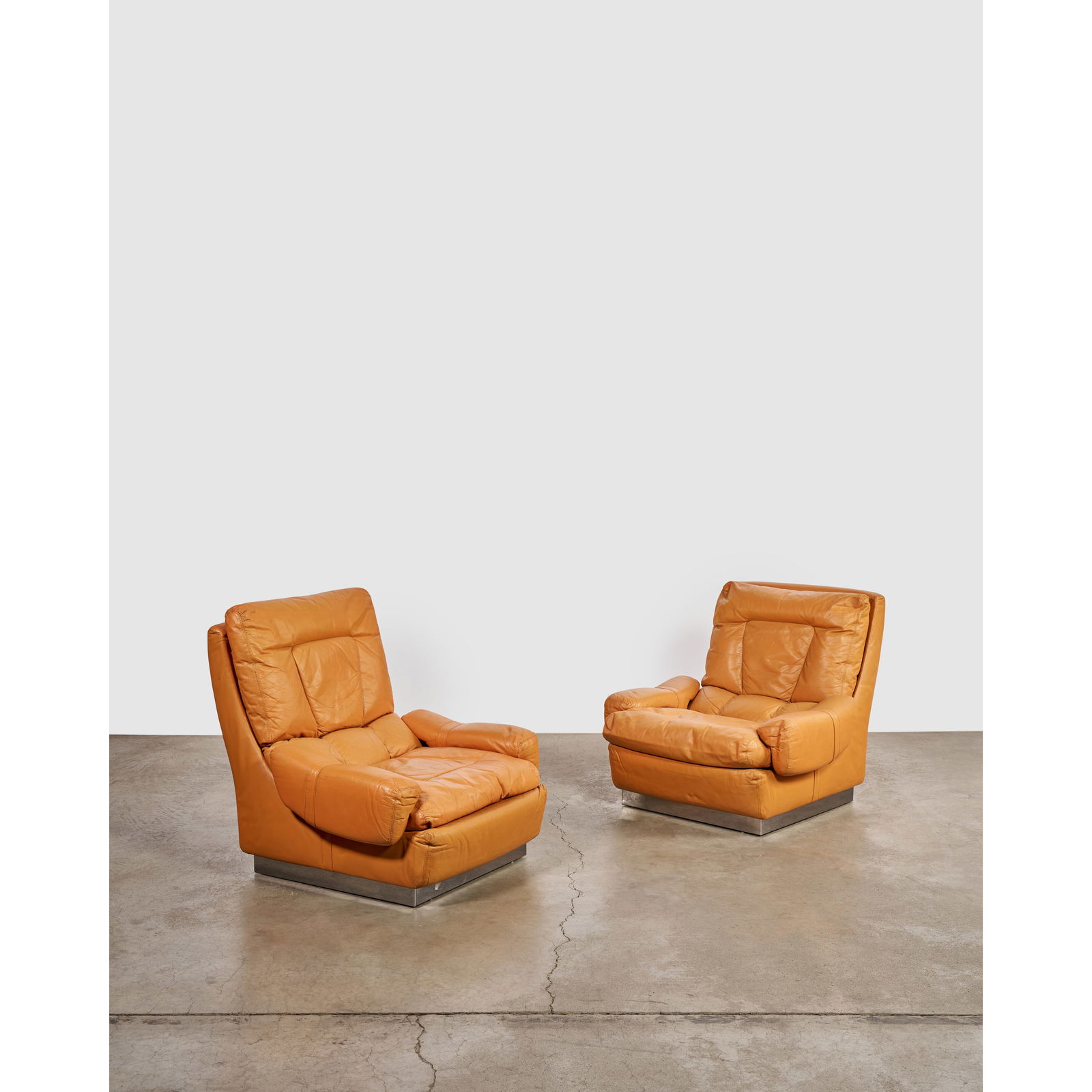 GUIDO FALESCHINI (1924-1971) Pair of Lounge Chairscirca 1975for Mariani, leather, chrome-plated ... (1 of 1)