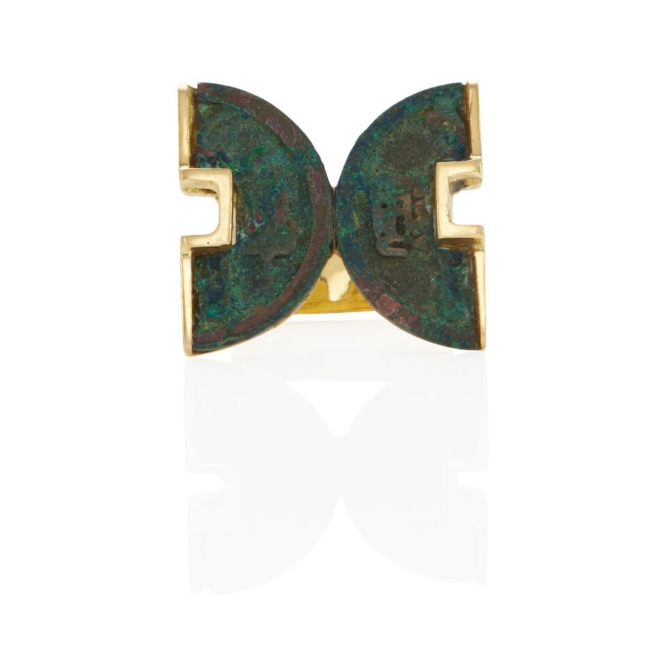 THIERRY VENDOME: 18K GOLD AND BRONZE COIN RING: THIERRY VENDOME: 18K GOLD AND BRONZE COIN RING • 18k yellow gold, bronze coin • French assay marks and partial maker's mark for Thierry Vendome • Size 4 • Estimated gross