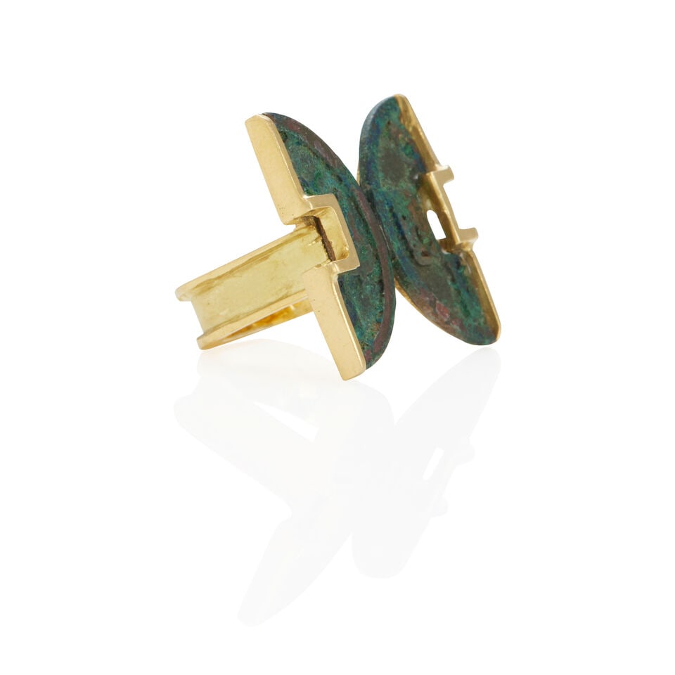 THIERRY VENDOME: 18K GOLD AND BRONZE COIN RING - 2