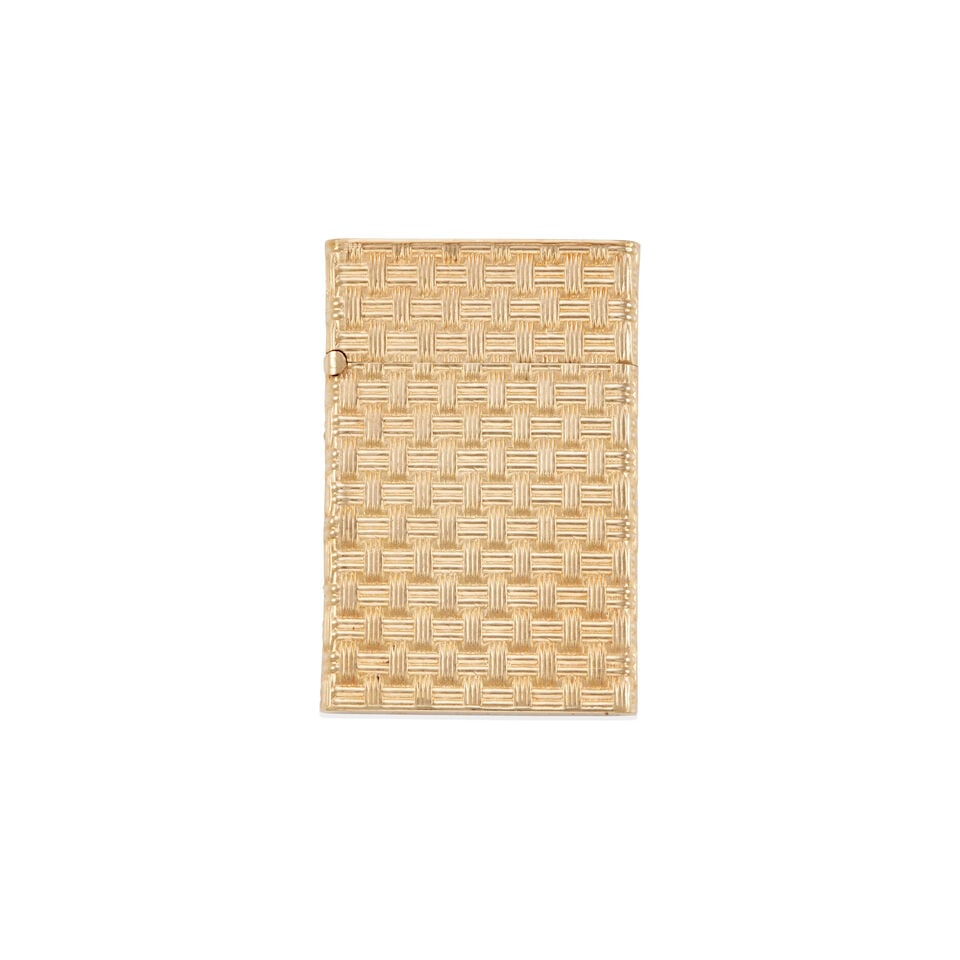 14K GOLD LIGHTER: 14K GOLD LIGHTER • 14k yellow gold • Personal inscription • Measures 1 7/8 x 1 1/4 in. • Estimated gross weight: 23.6 grams Footnotes: Overall condition, very good Metal