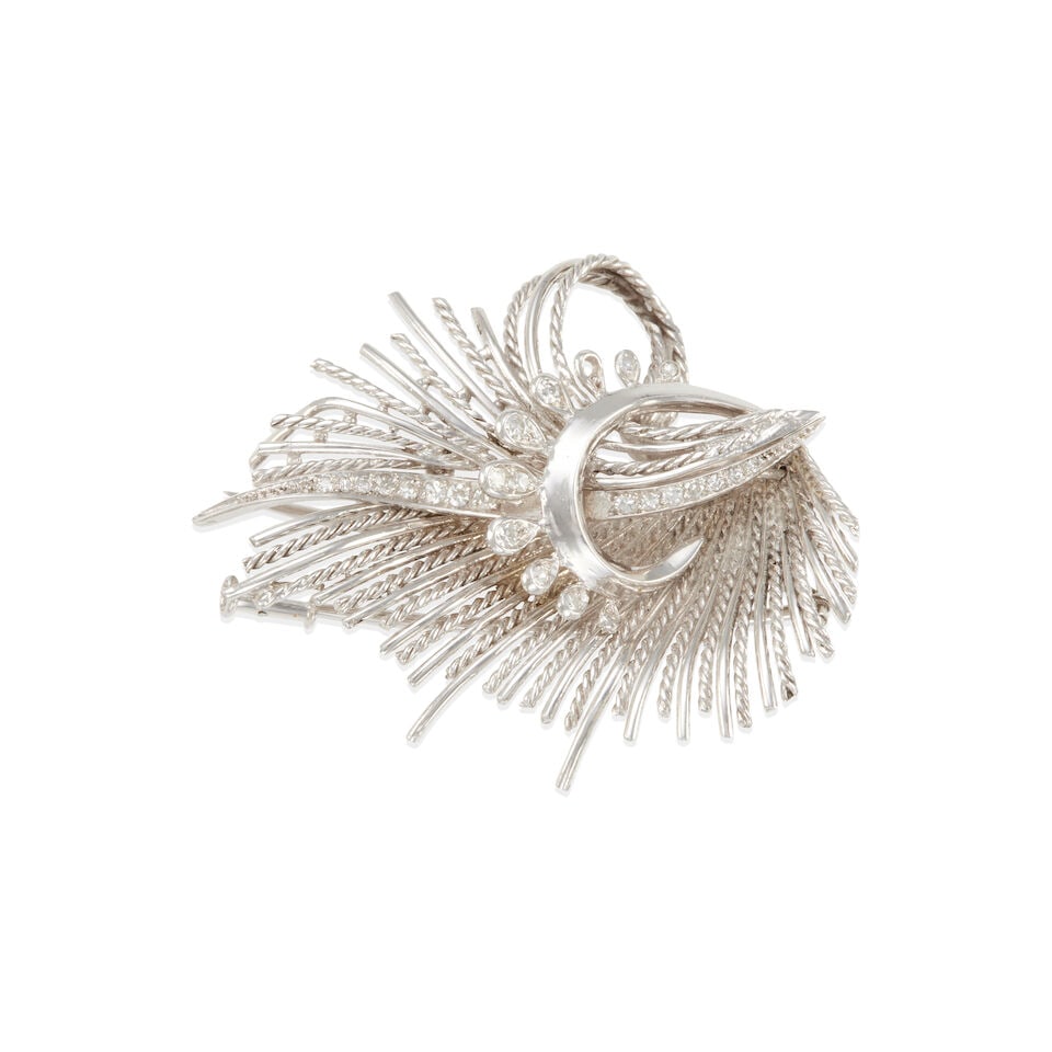 18K WHITE GOLD AND DIAMOND BROOCH (1 of 2)