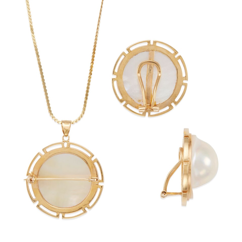 14K GOLD AND MABE' CULTURED PEARL PENDANT NECKLACE/BROOCH AND EAR CLIPS - 2