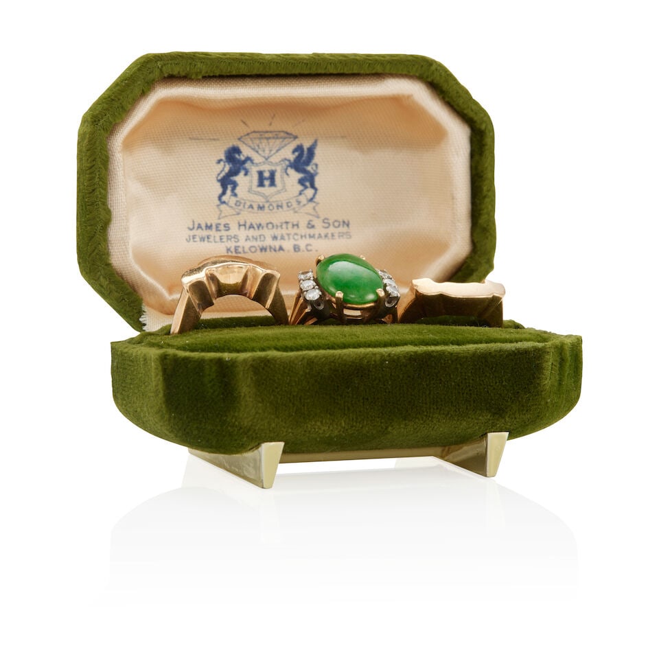 18K BICOLOR GOLD JADE AND DIAMOND RING WITH 14K GOLD RING GUARDS - 2