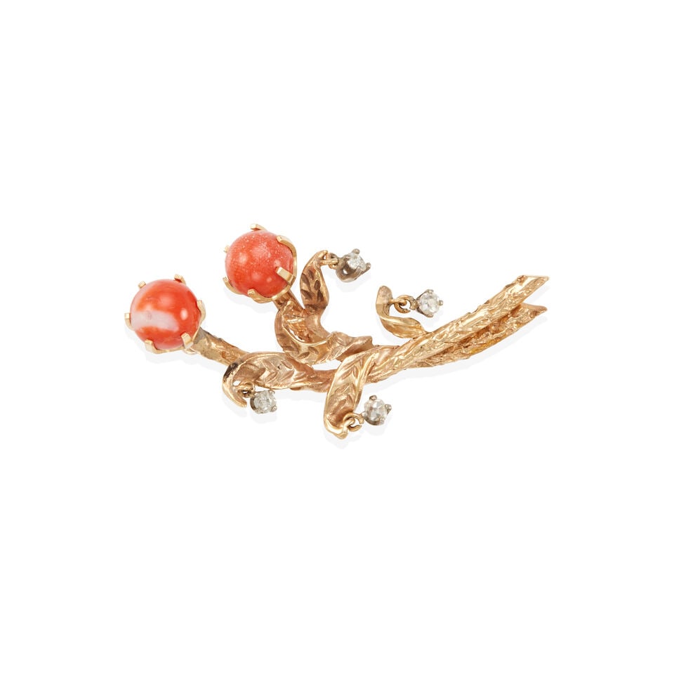 VINTAGE 14K GOLD, DIAMOND AND CORAL BROOCH (1 of 2)