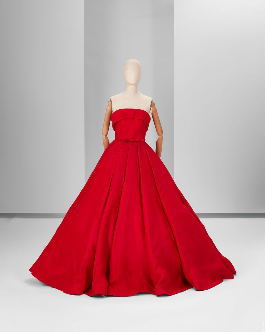 Ralph & Russo Haute Couture: Raspberry Red Silk Gazar Strapless Ballgown Spring/Summer 2014, Run - 3