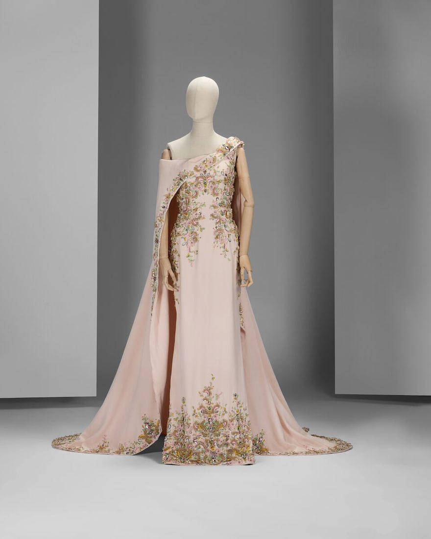 Ralph & Russo Haute Couture: Pale Pink Silk Crêpe Cady Gown Spring/Summer 2019, Runway Look (1 of 7)