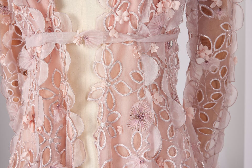 Ralph & Russo Haute Couture: Pale Pink Silk Organza Robe and Visor Spring/Summer 2017, Runway Lo - 2