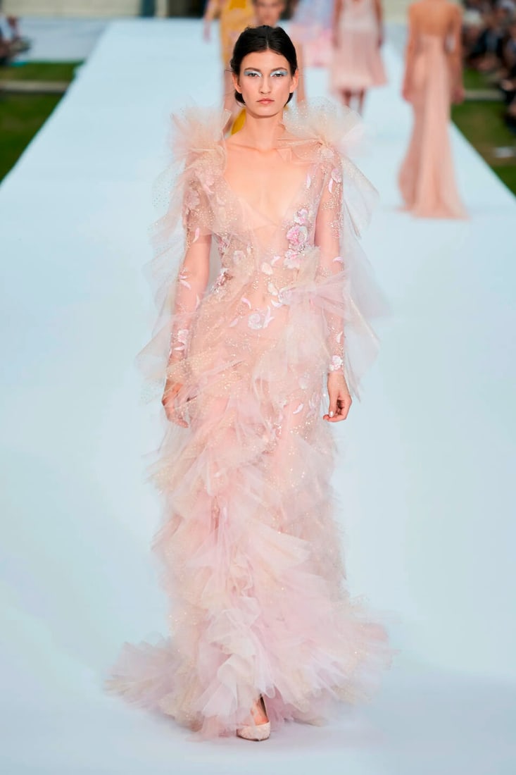 Ralph & Russo Haute Couture: Pale Pink Tulle Fishtail Gown Autumn/Winter 2019, Runway Look 24 - 4